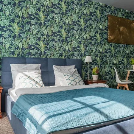 Staycity Sukiennice 6 Апартаменты *